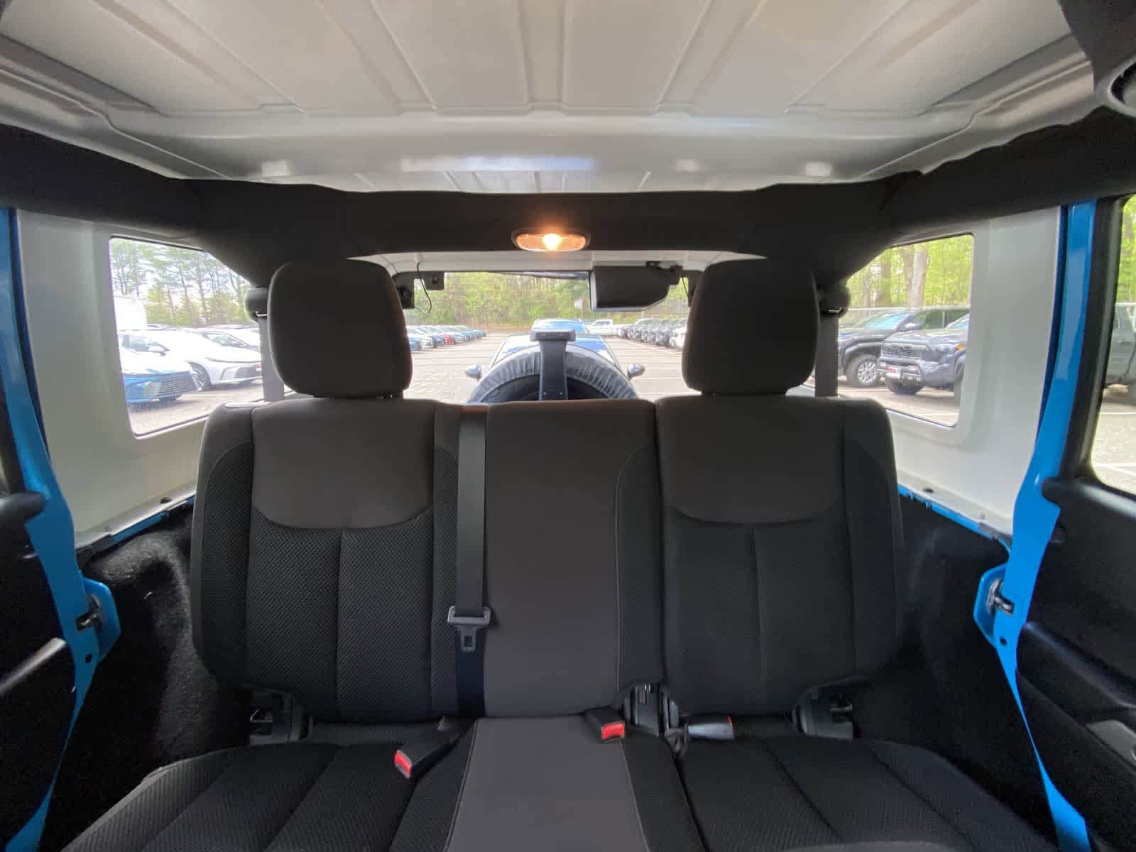 Thumbnail: 2017 Jeep Wrangler - 24