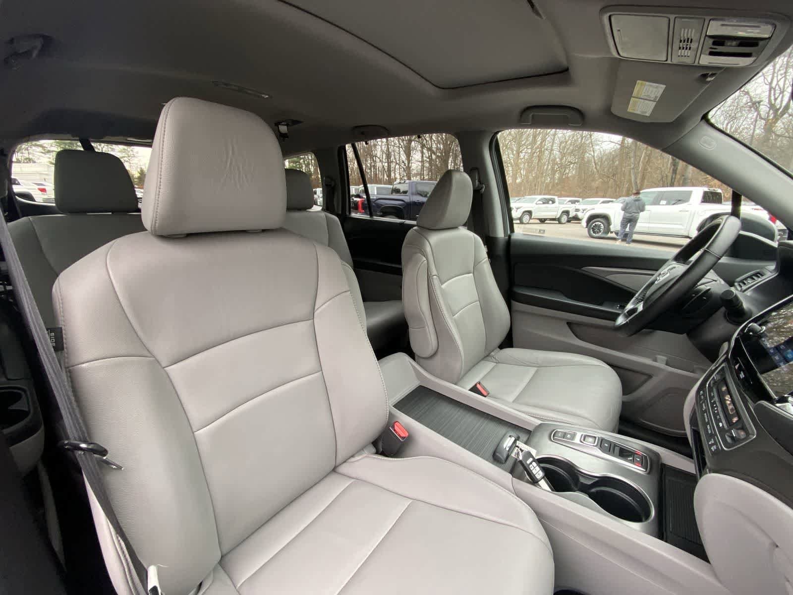 Thumbnail: 2022 Honda Pilot - 32