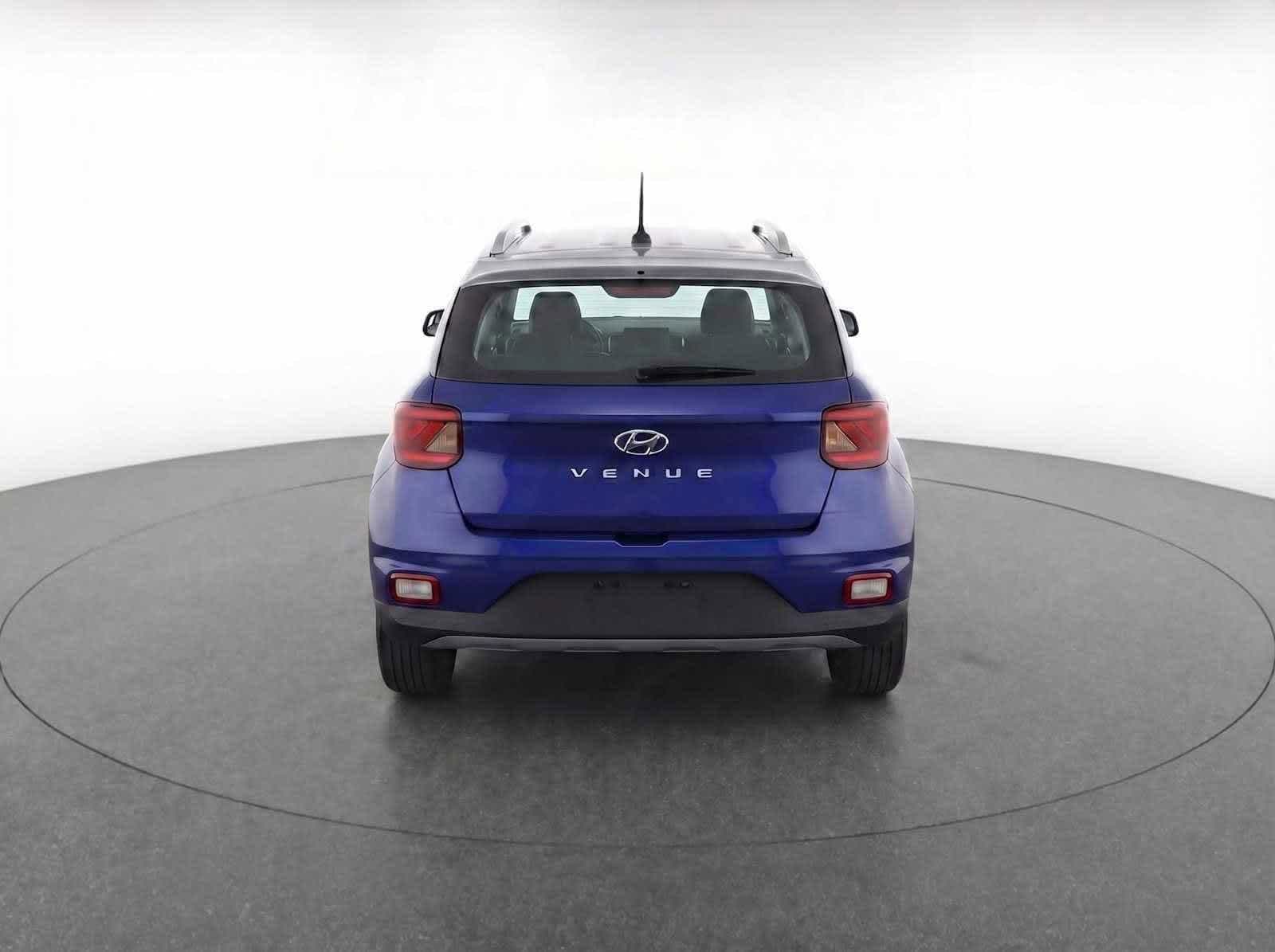 Thumbnail: 2023 Hyundai Venue - 8