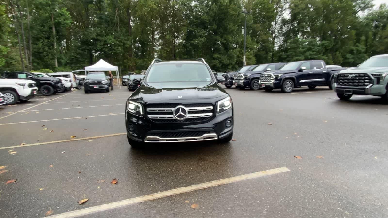 Thumbnail: 2021 Mercedes-Benz GLB - 3