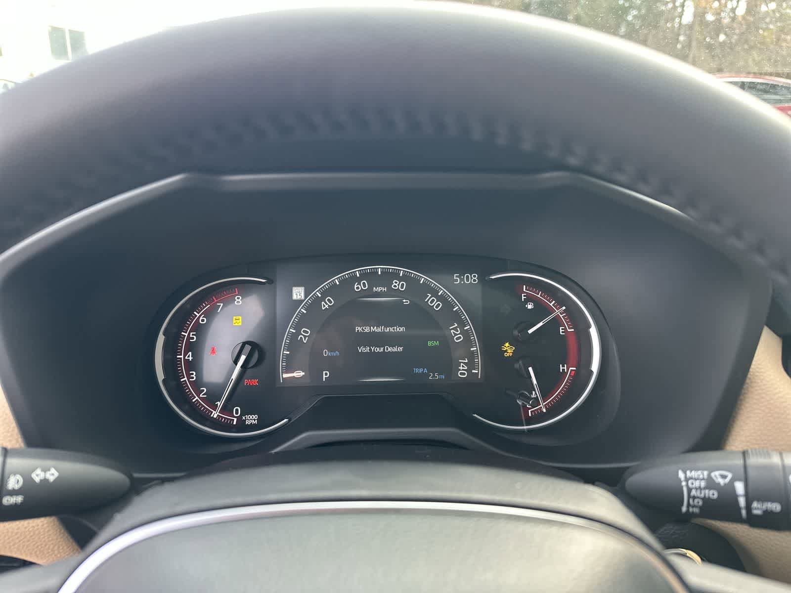 Thumbnail: 2025 Toyota RAV4 - 20