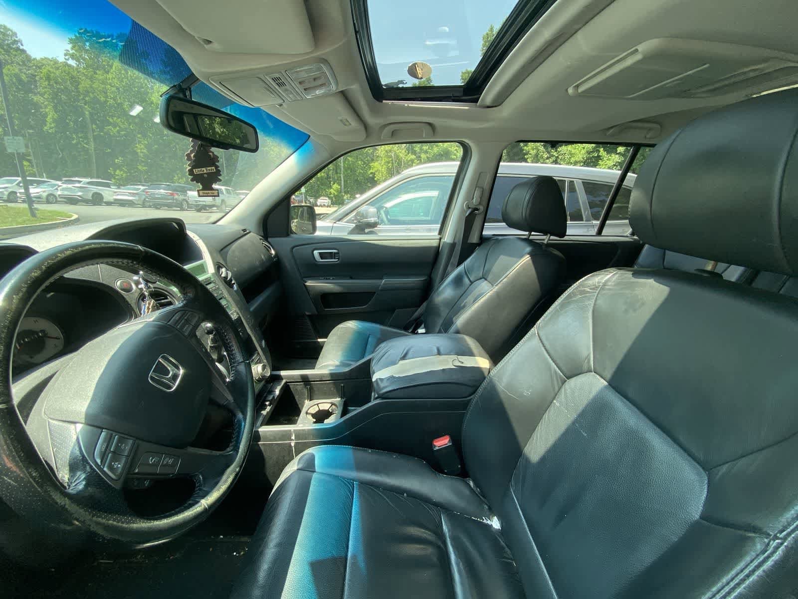 Thumbnail: 2010 Honda Pilot - 8