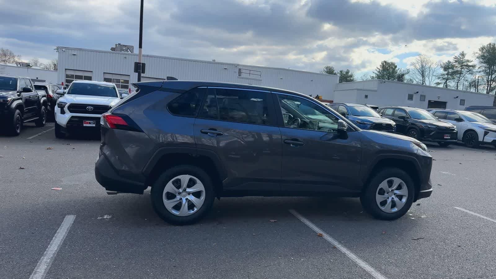 Thumbnail: 2025 Toyota RAV4 - 9