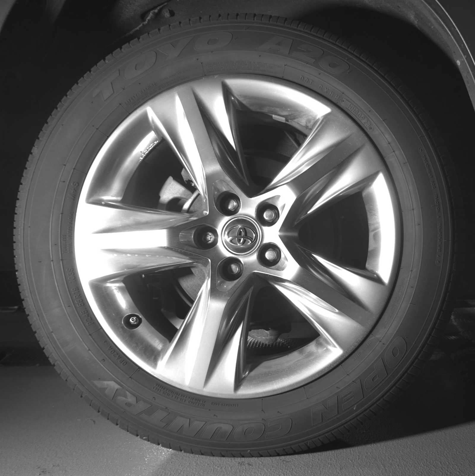 Thumbnail: 2017 Toyota Highlander - 19