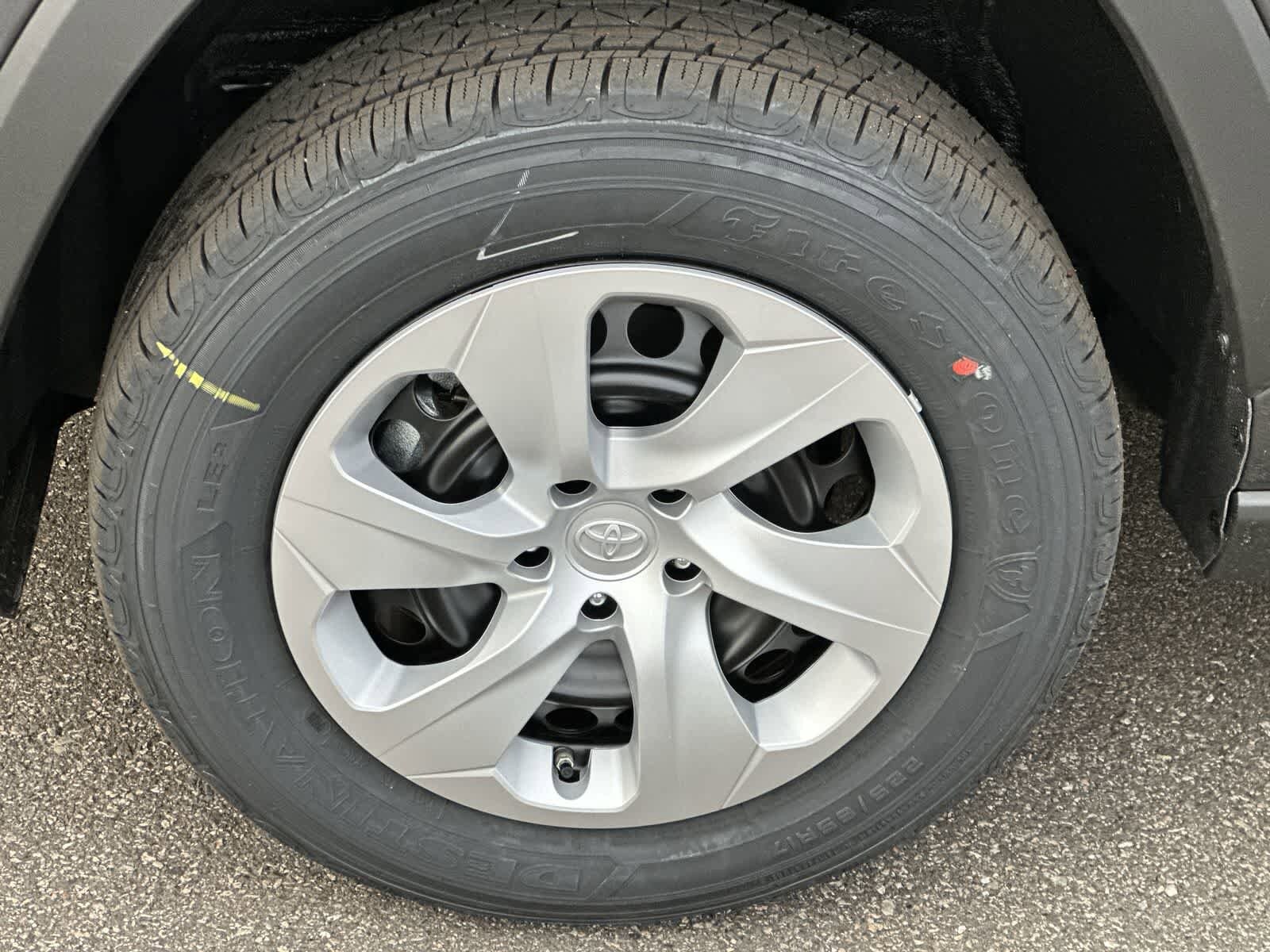 Thumbnail: 2025 Toyota RAV4 - 10