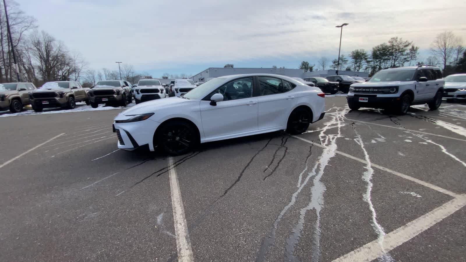 Thumbnail: 2025 Toyota Camry - 10