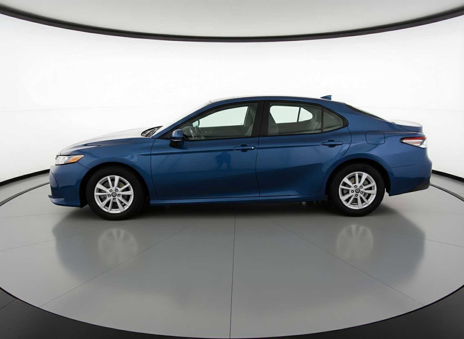 Thumbnail: 2025 Toyota Camry - 6