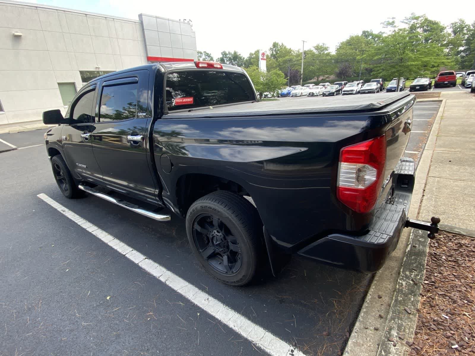 Thumbnail: 2017 Toyota Tundra - 7