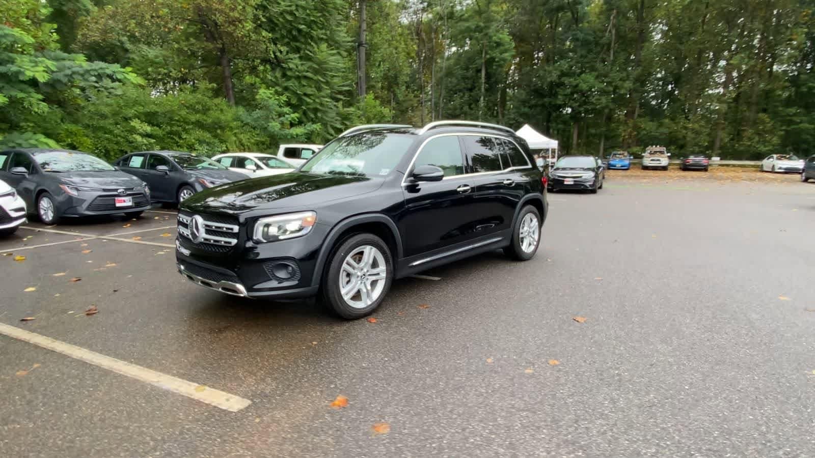 Thumbnail: 2021 Mercedes-Benz GLB - 4