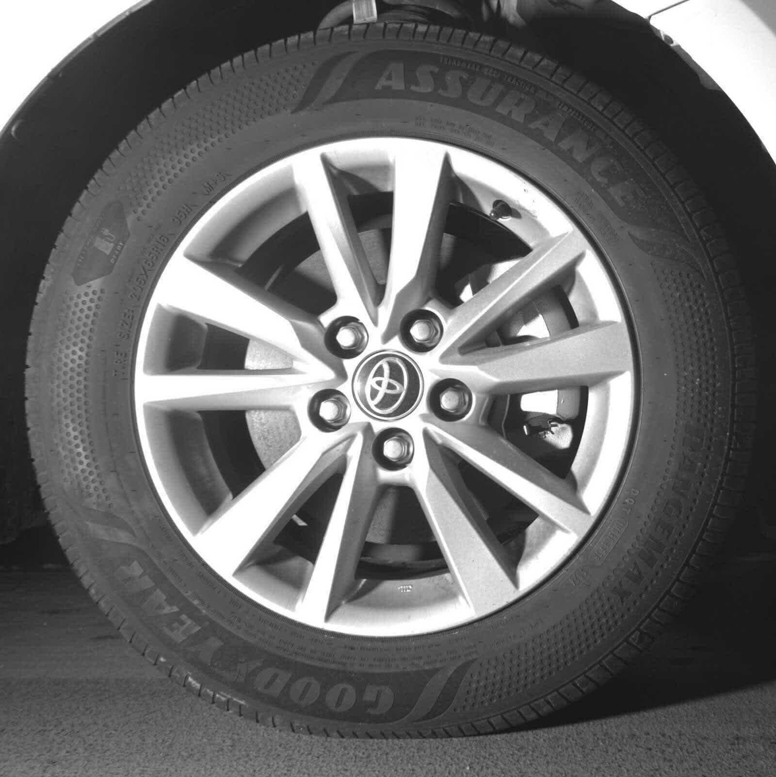 Thumbnail: 2025 Toyota Camry - 10