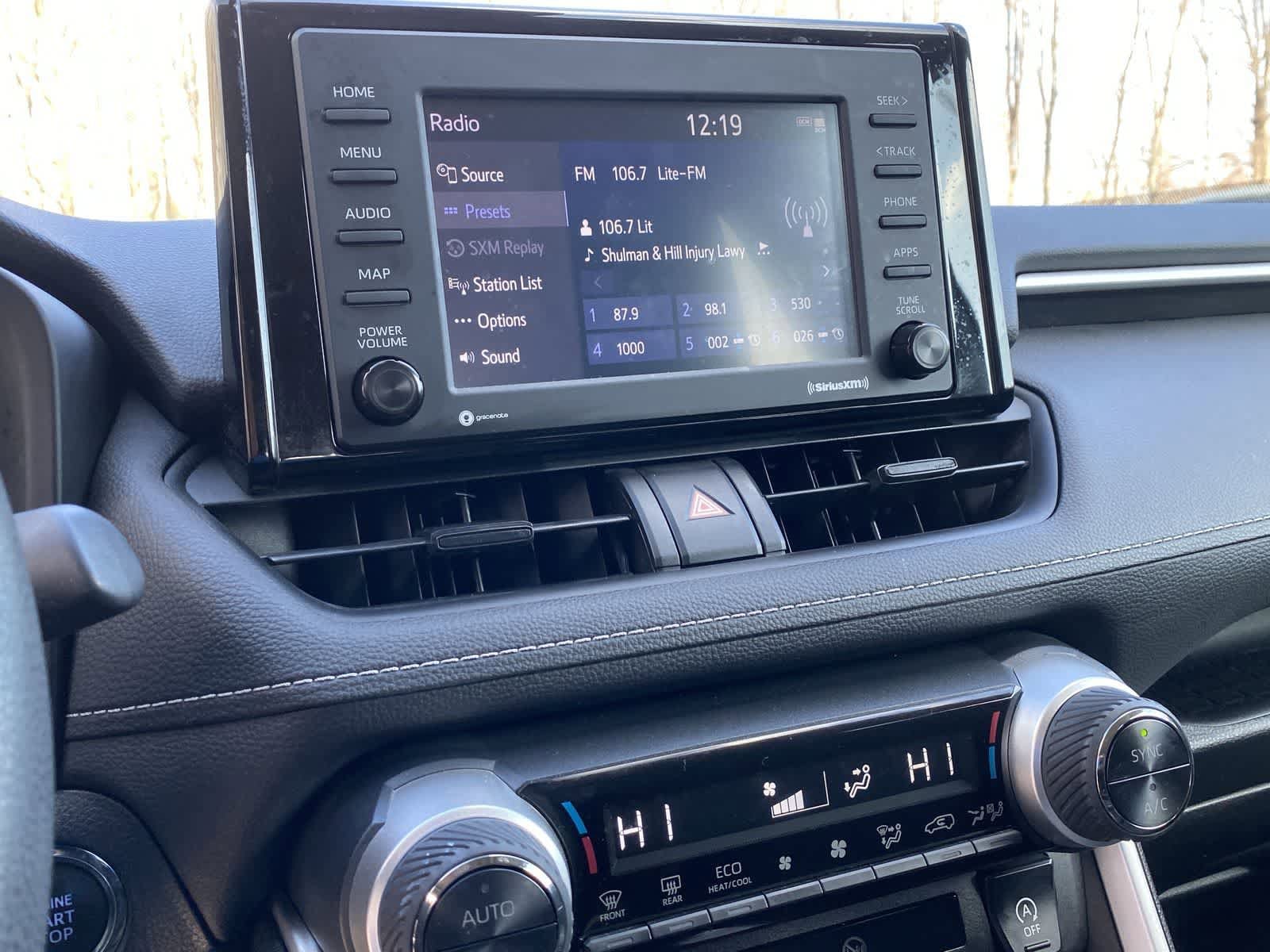 Thumbnail: 2021 Toyota RAV4 - 27