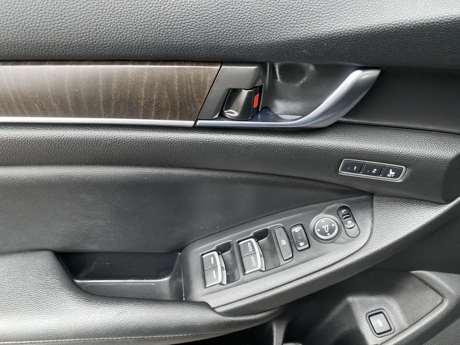 Thumbnail: 2019 Honda Accord - 21