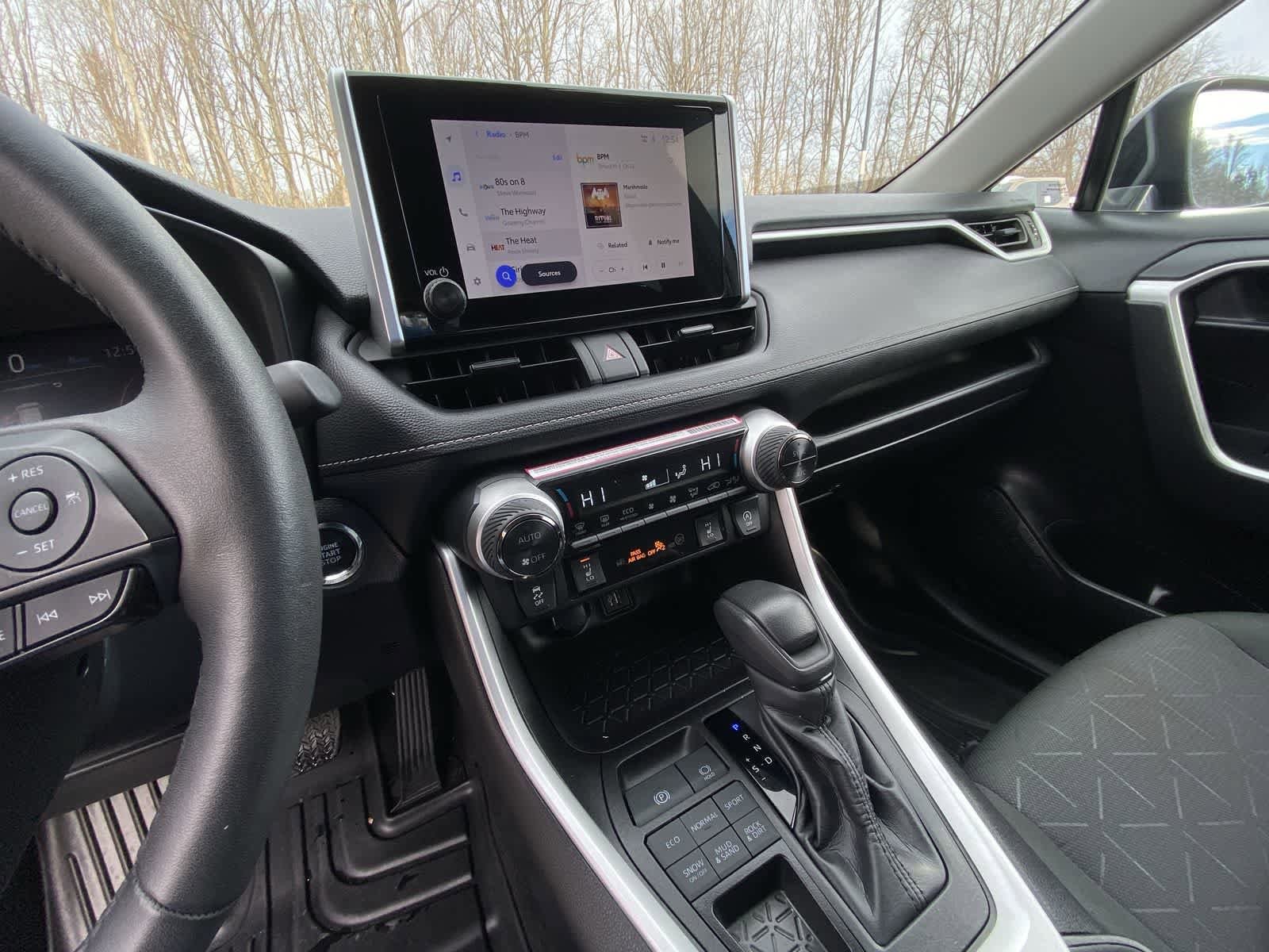 Thumbnail: 2024 Toyota RAV4 - 19