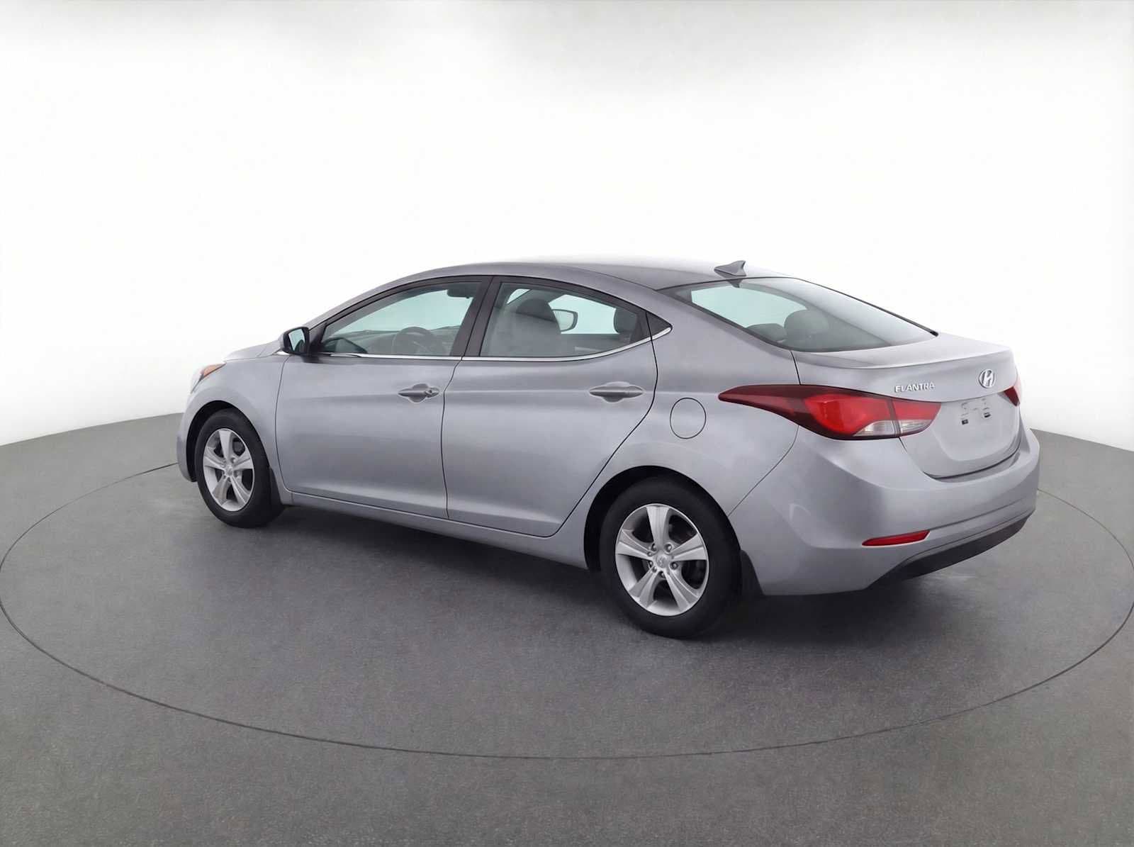 Thumbnail: 2016 Hyundai Elantra - 4