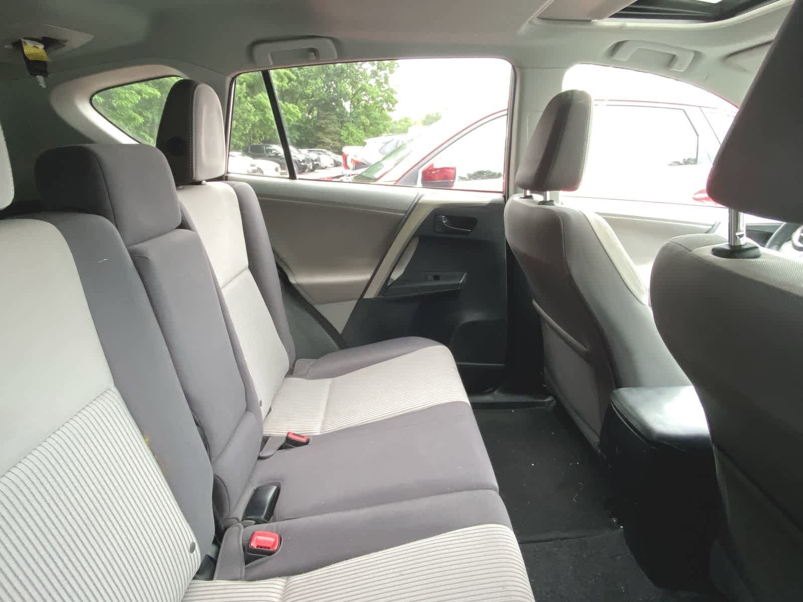2013 Toyota RAV4 XLE 6