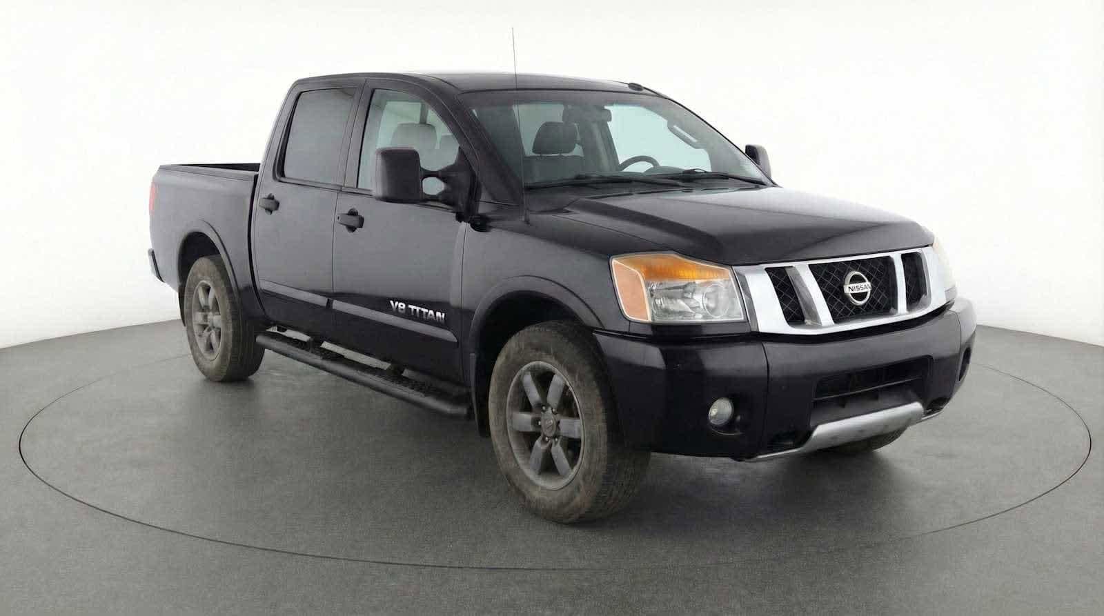 Thumbnail: 2015 Nissan Titan - 4