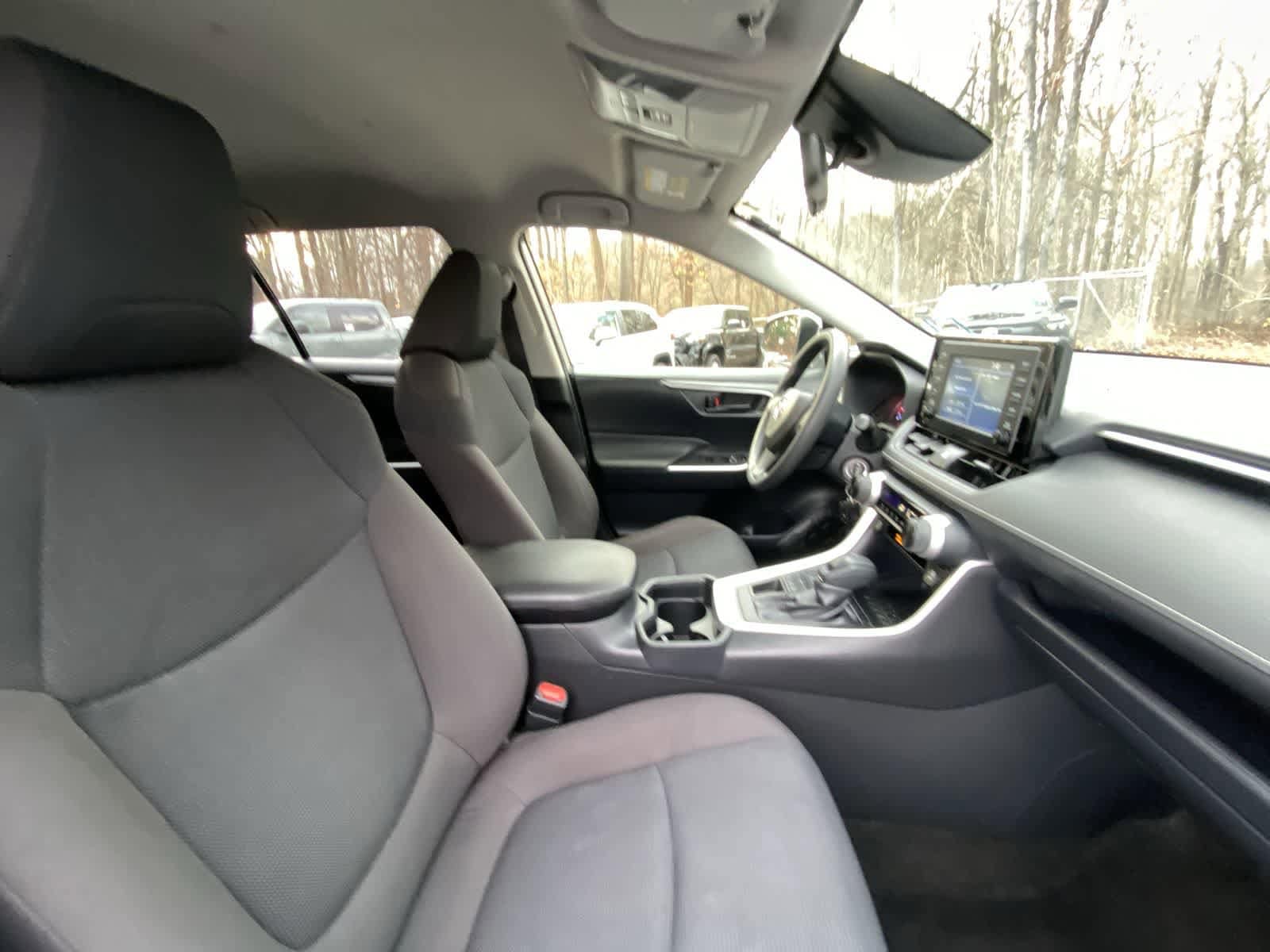 Thumbnail: 2019 Toyota RAV4 - 26