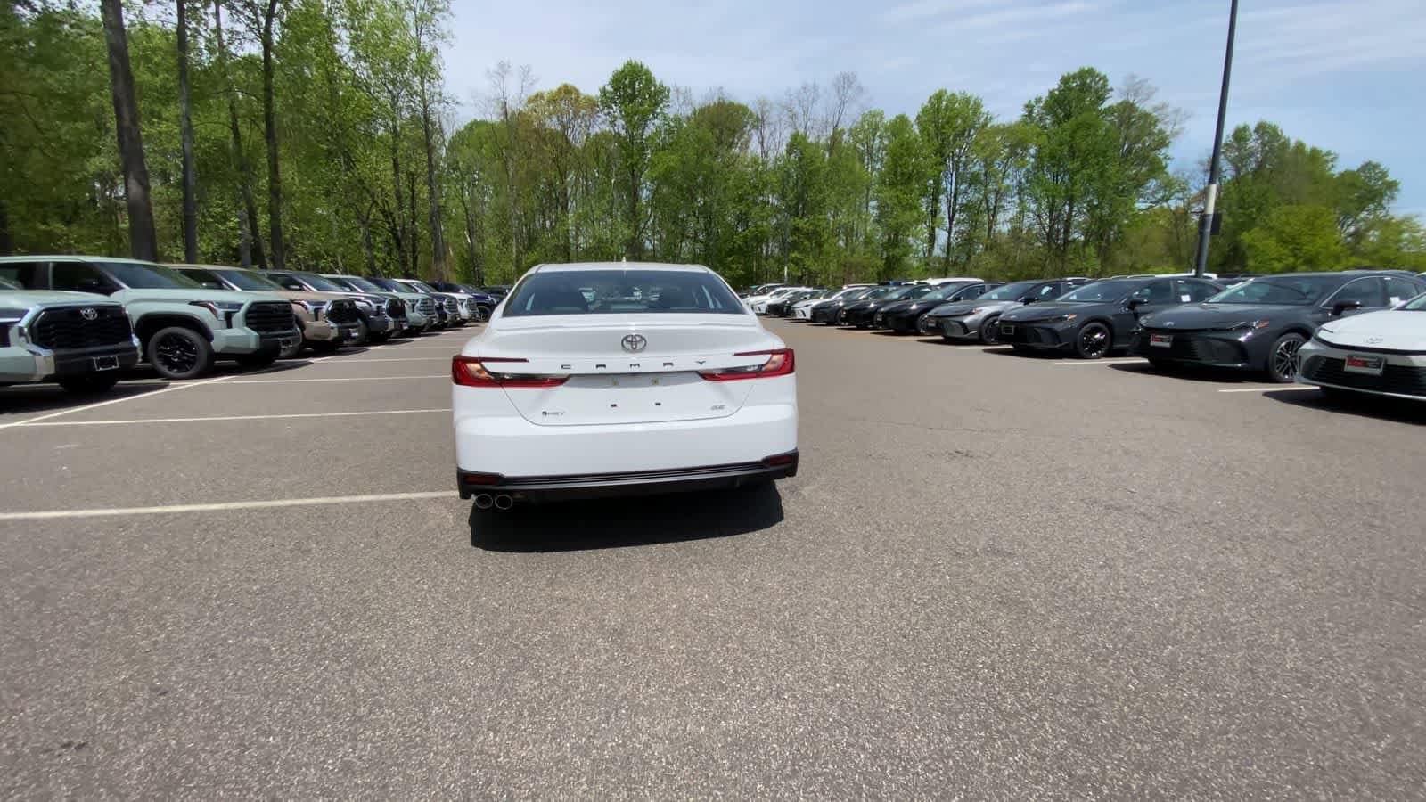 Thumbnail: 2025 Toyota Camry - 9