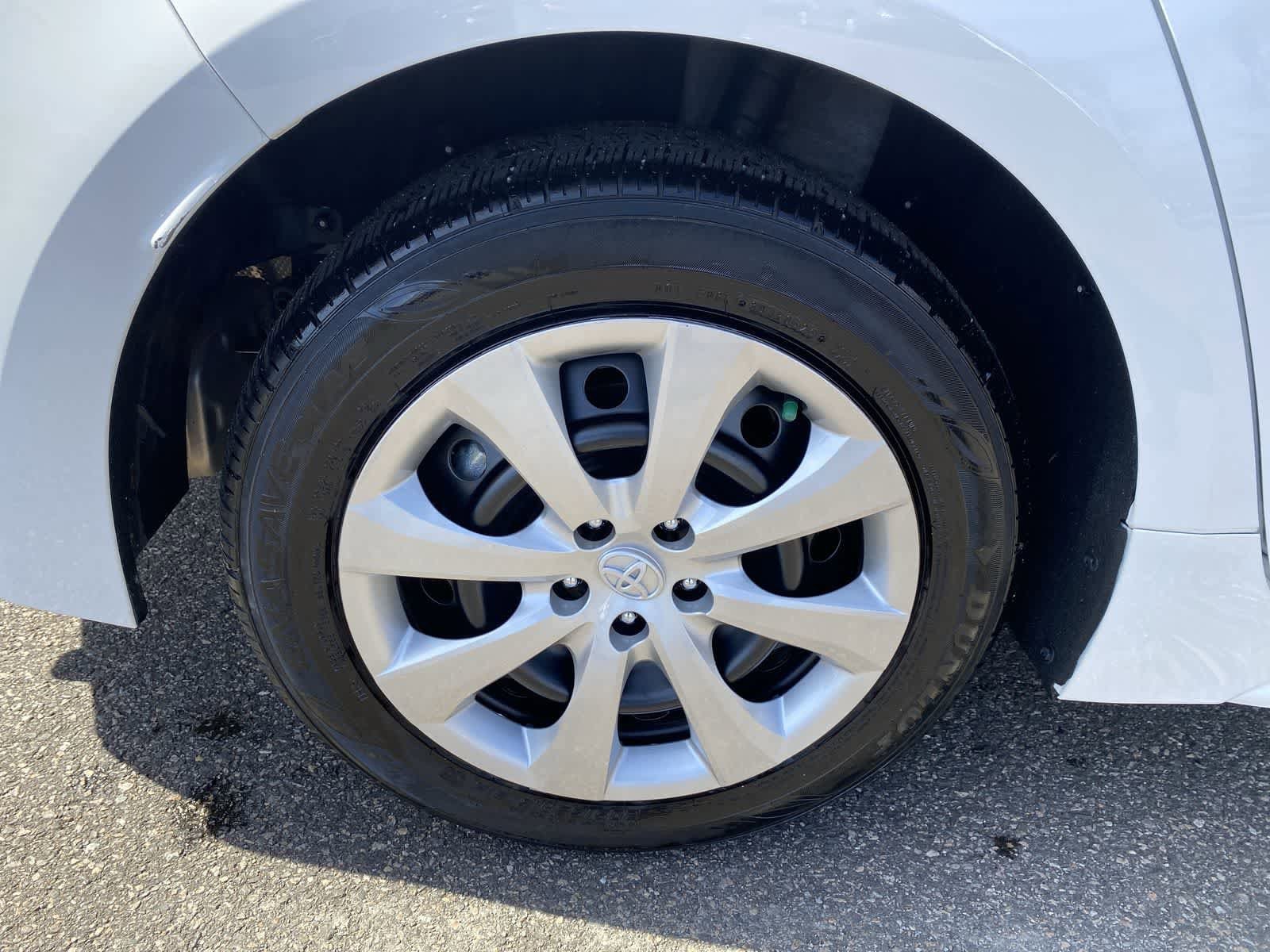 Thumbnail: 2025 Toyota Corolla - 16