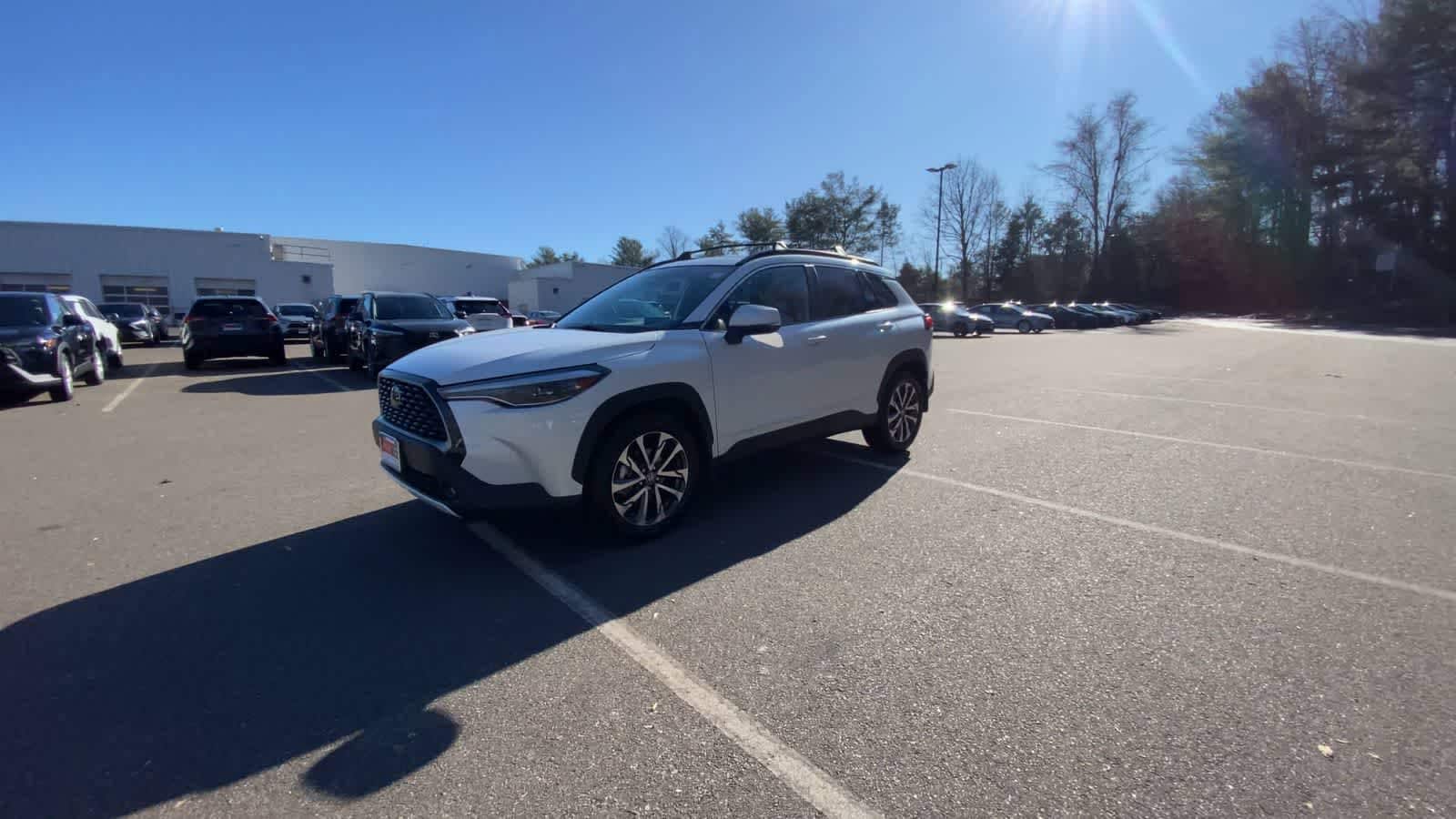 Thumbnail: 2023 Toyota Corolla Cross - 10