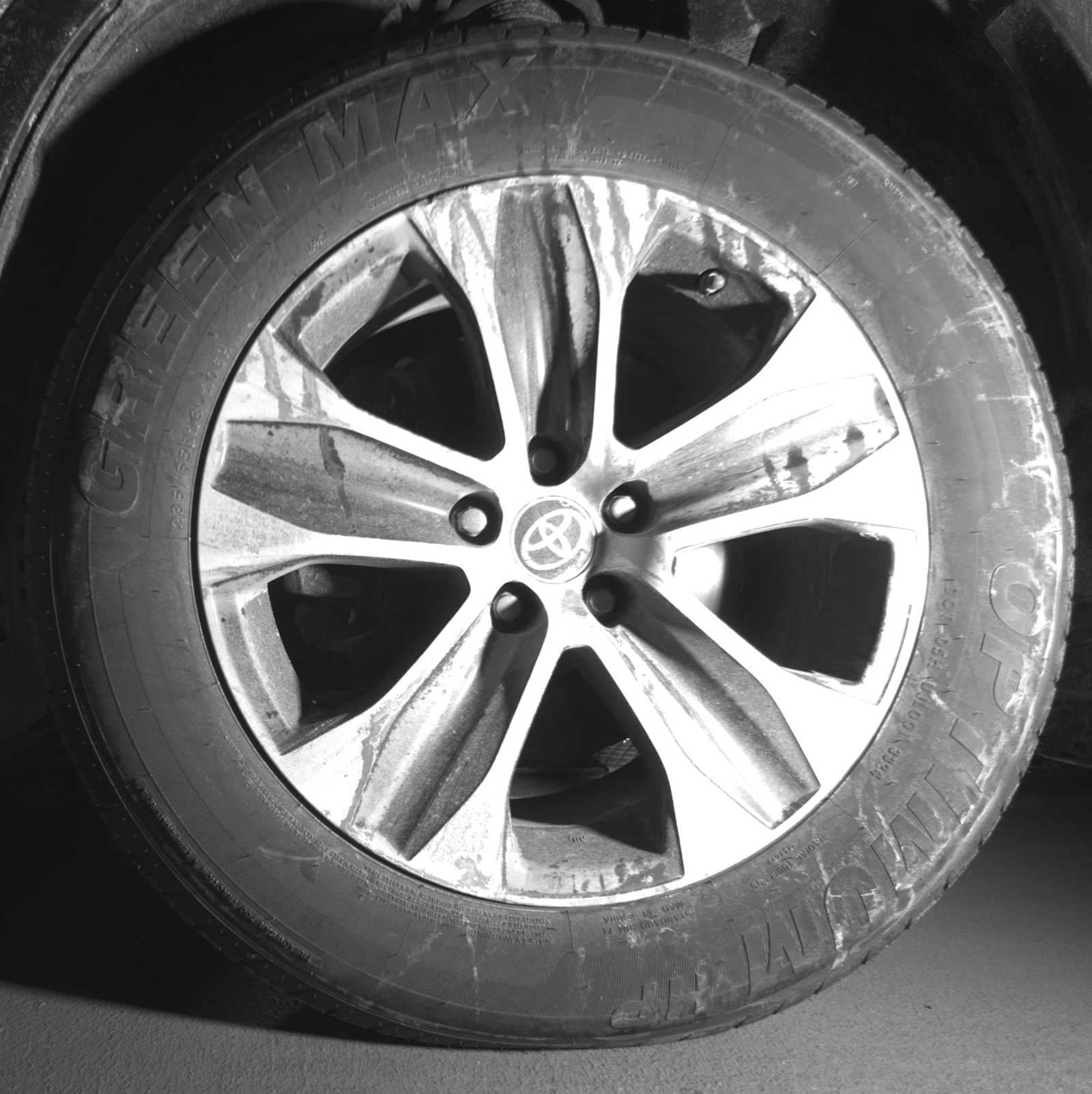 Thumbnail: 2021 Toyota Highlander - 17