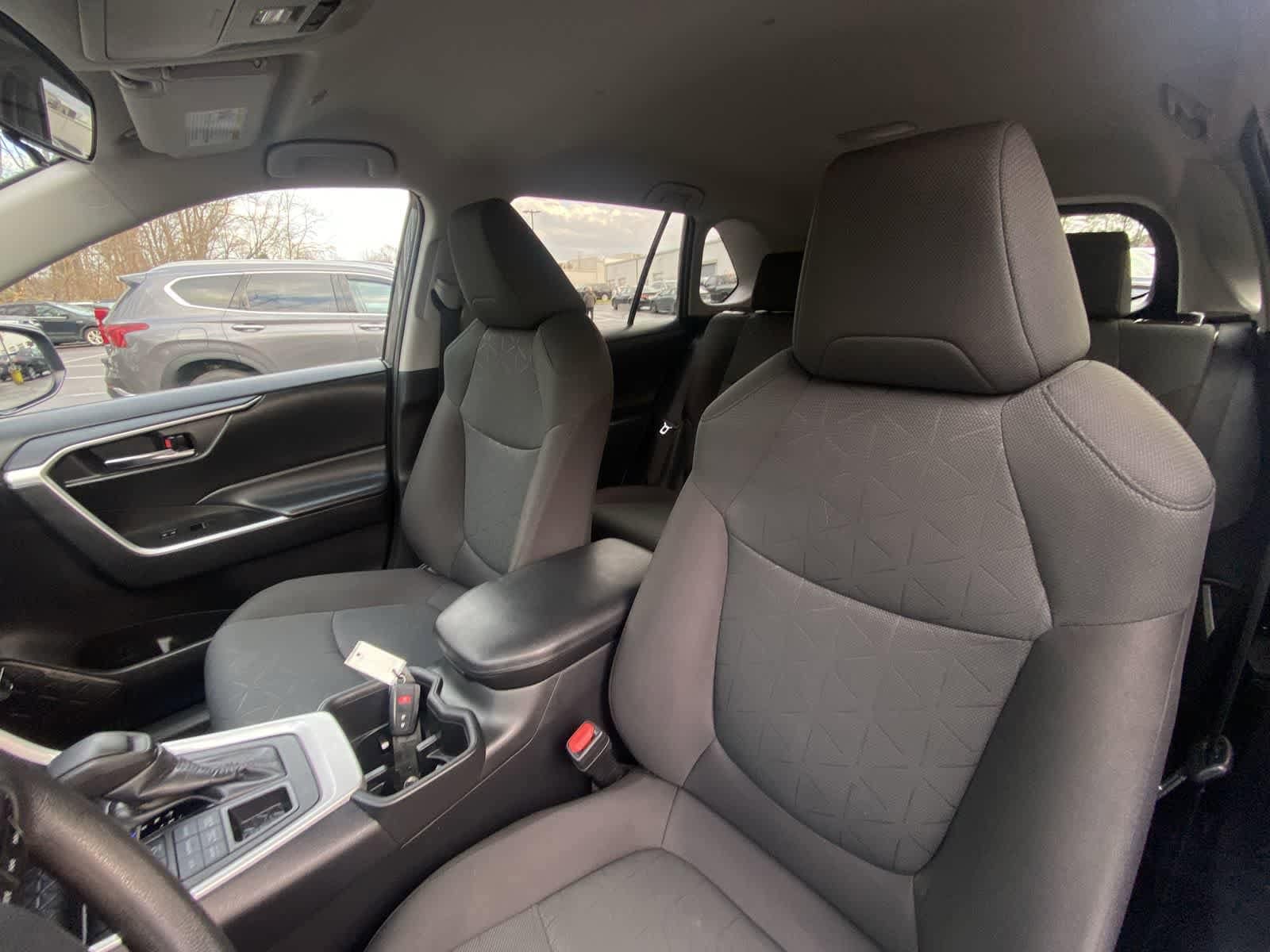 Thumbnail: 2024 Toyota RAV4 - 20