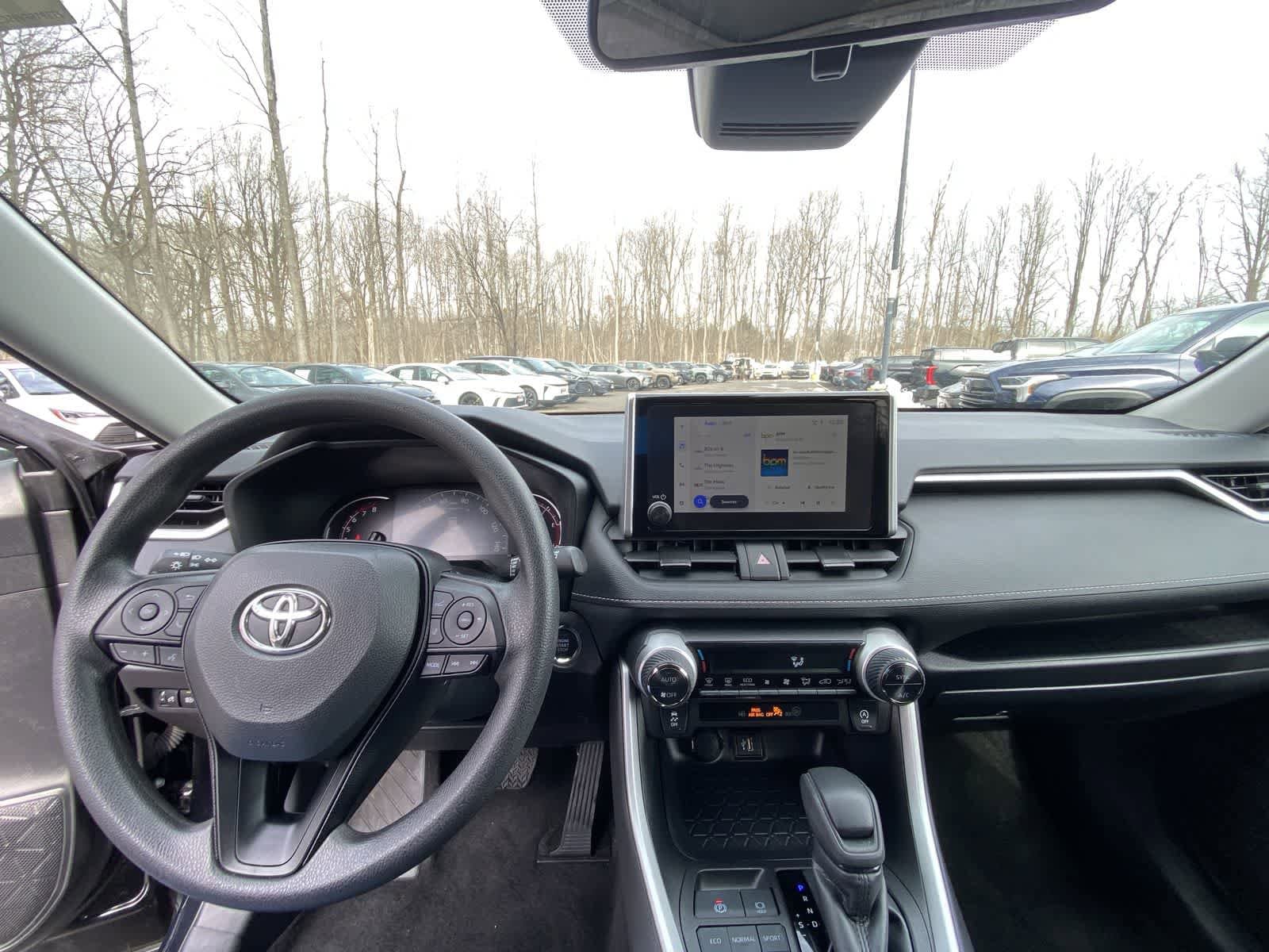 Thumbnail: 2025 Toyota RAV4 - 19