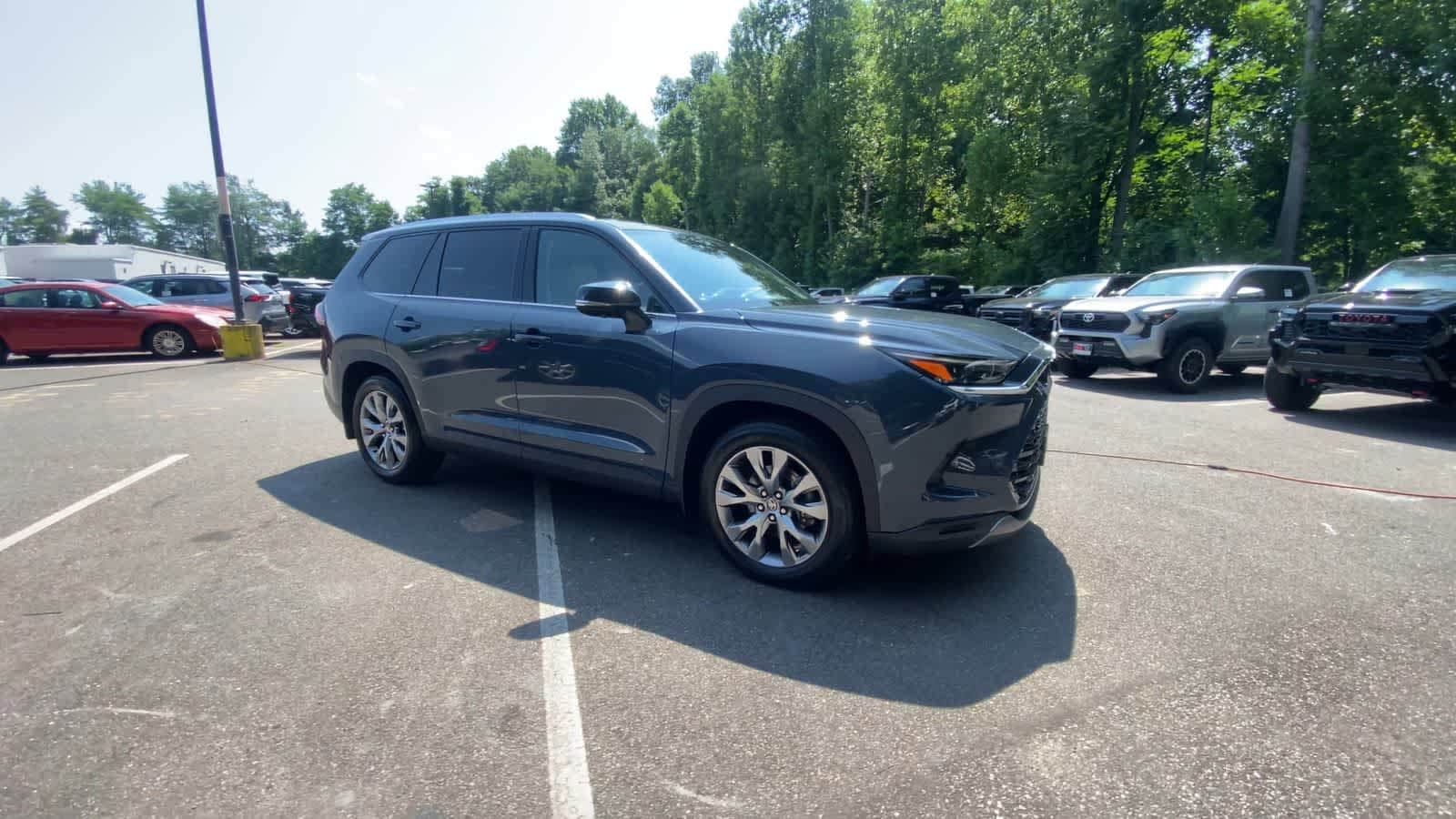Thumbnail: 2024 Toyota Grand Highlander - 2