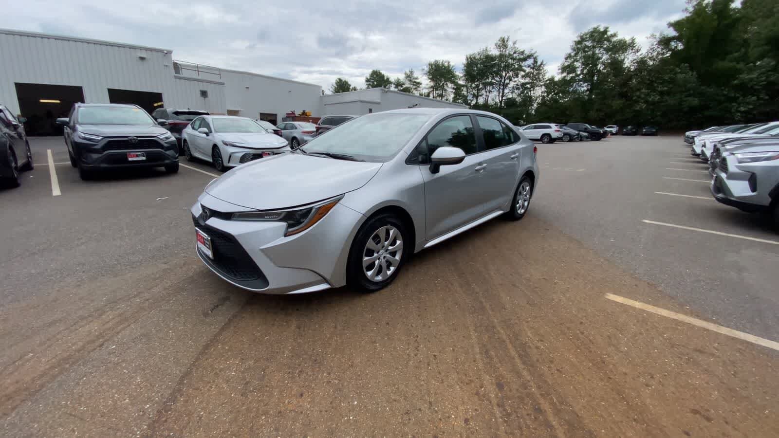 Thumbnail: 2022 Toyota Corolla - 4
