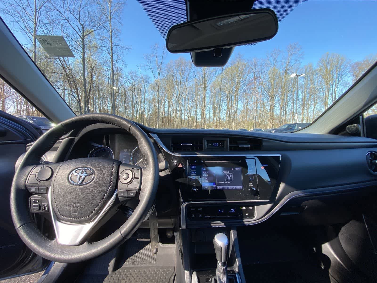 Thumbnail: 2018 Toyota Corolla - 21