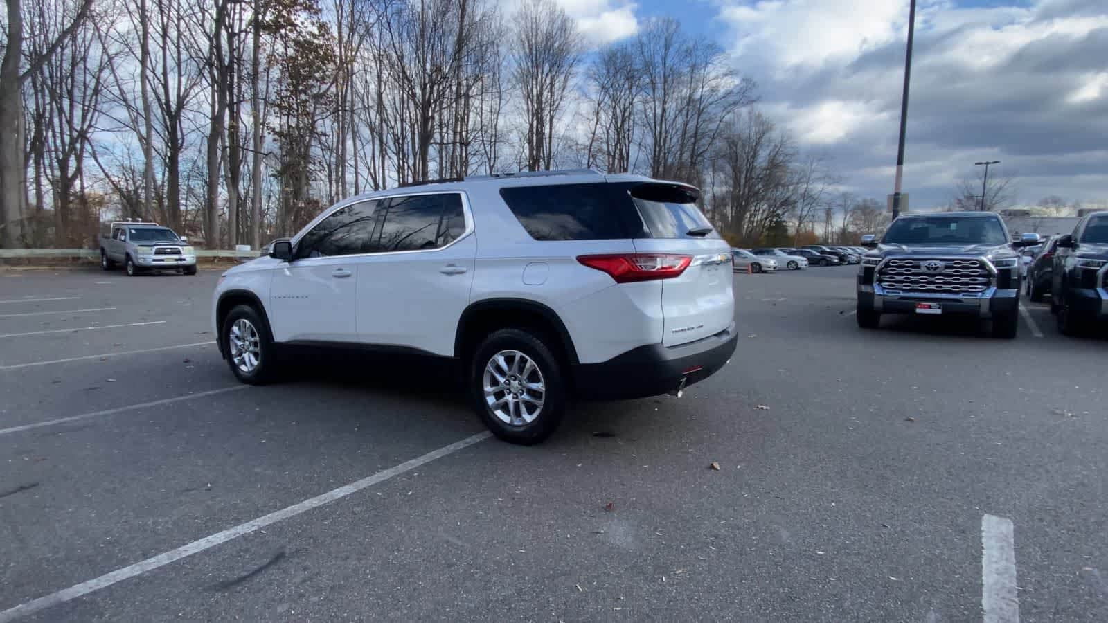 Thumbnail: 2018 Chevrolet Traverse - 12