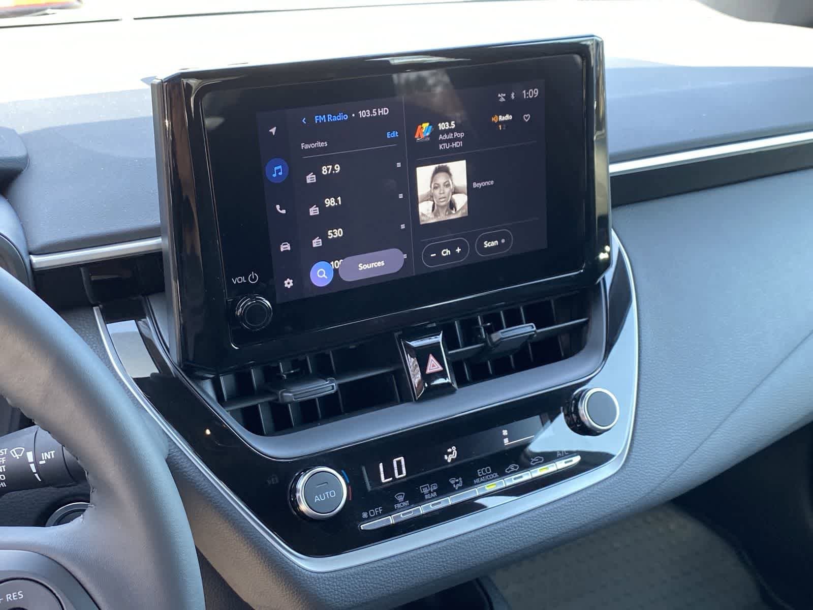 Thumbnail: 2026 Toyota Corolla - 26