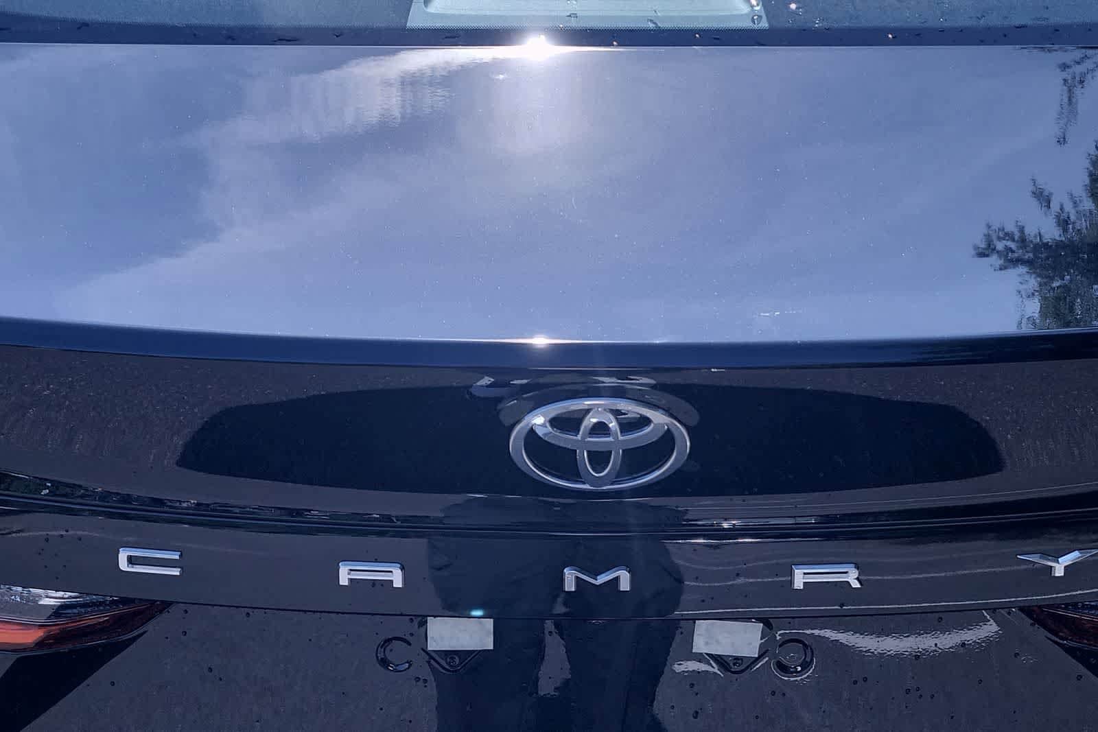 Thumbnail: 2025 Toyota Camry - 14