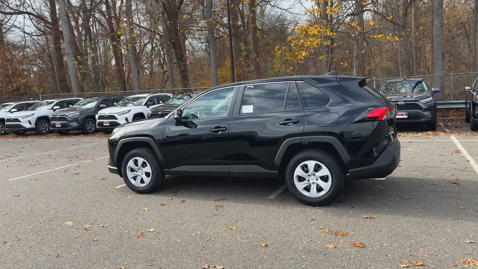 Thumbnail: 2025 Toyota RAV4 - 6