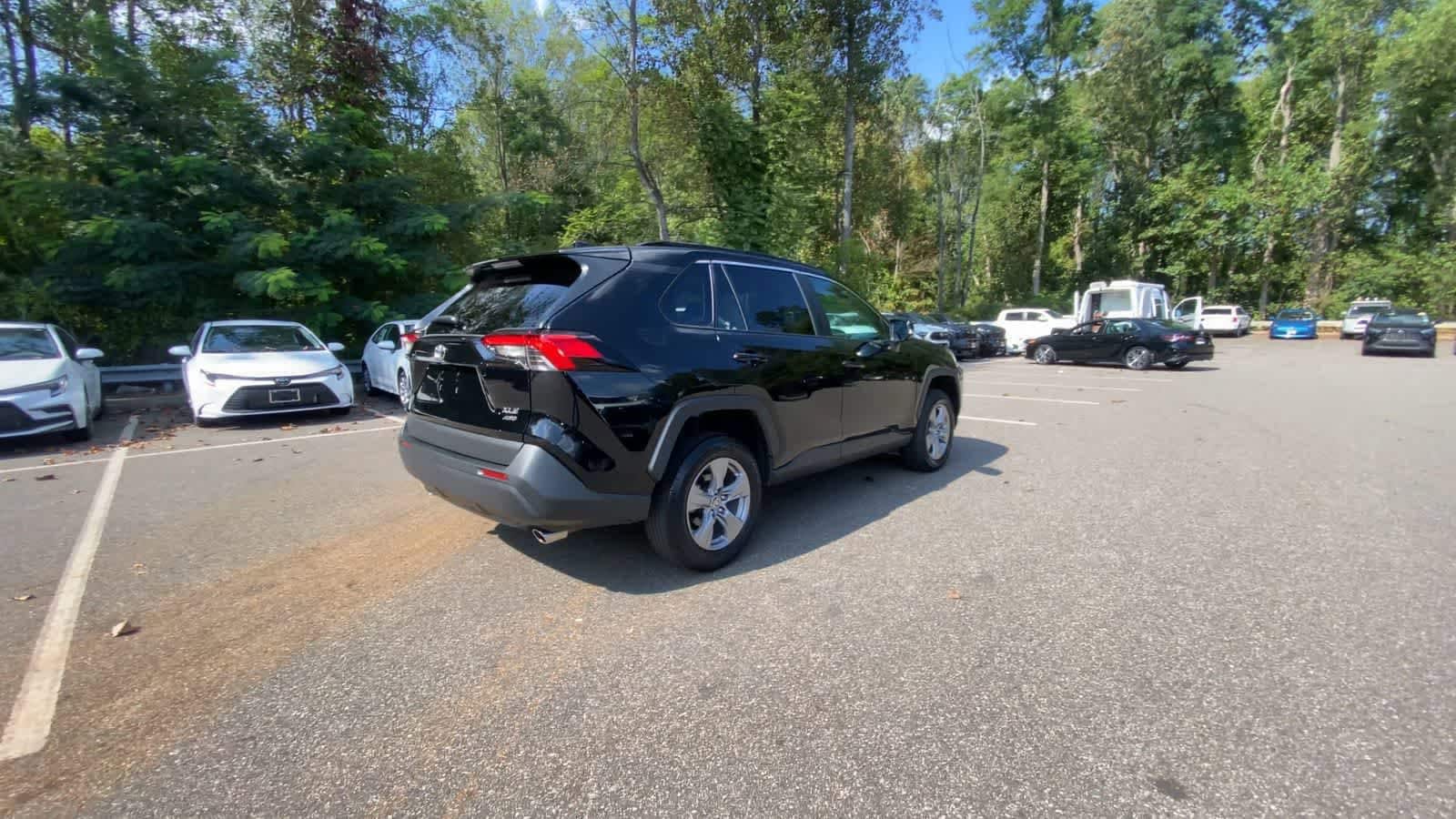 Thumbnail: 2024 Toyota RAV4 - 8