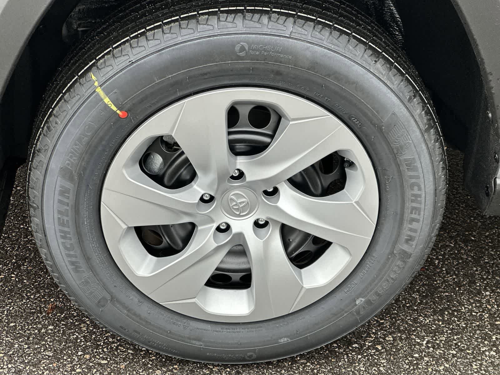 Thumbnail: 2025 Toyota RAV4 - 10