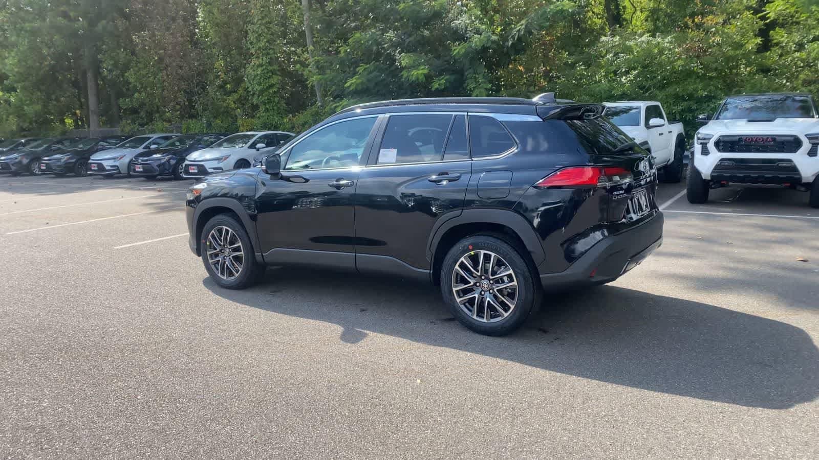 Thumbnail: 2026 Toyota Corolla Cross - 6