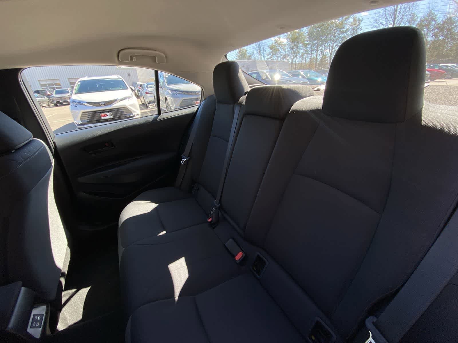 Thumbnail: 2025 Toyota Corolla - 25