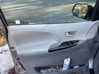 Thumbnail: 2013 Toyota Sienna - 11