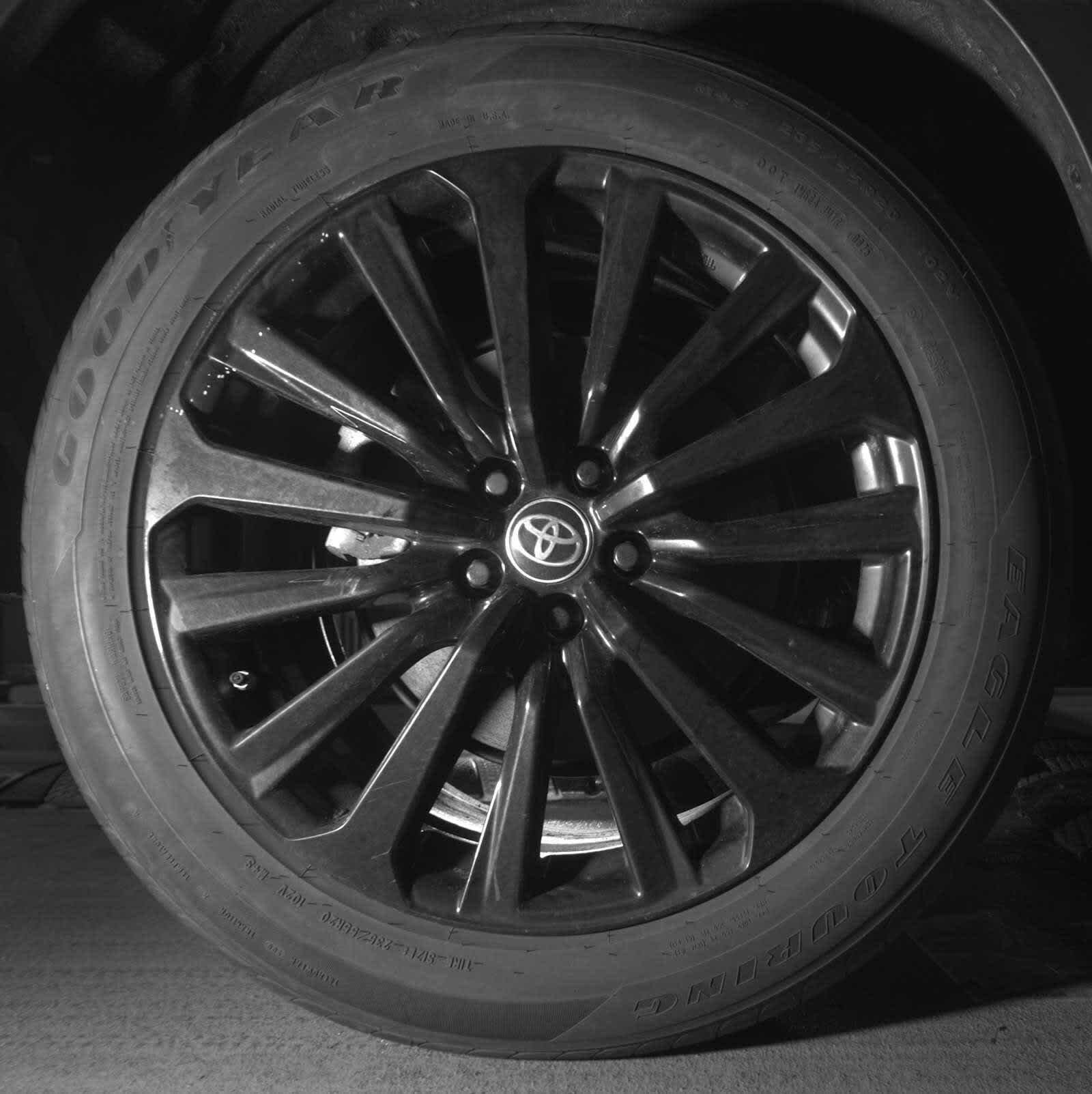 Thumbnail: 2025 Toyota Highlander - 13