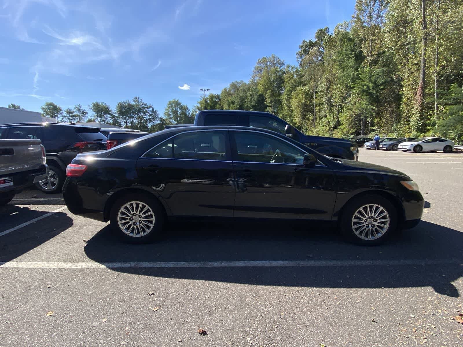 2009 Toyota Camry LE V6 photo 4