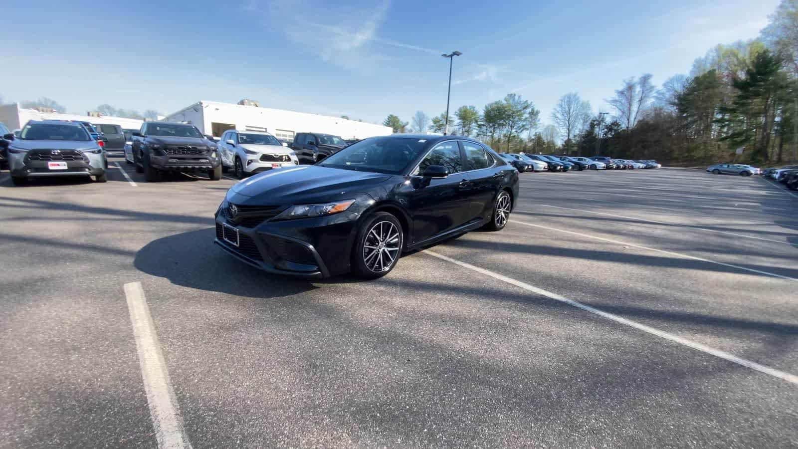 Thumbnail: 2024 Toyota Camry - 12