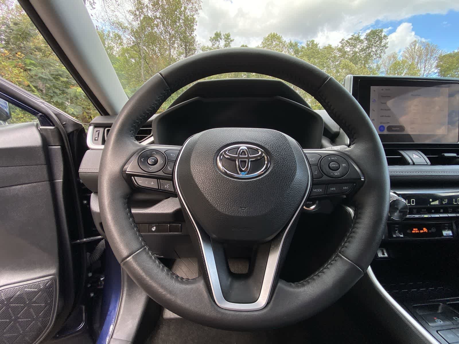 Thumbnail: 2024 Toyota RAV4 - 25