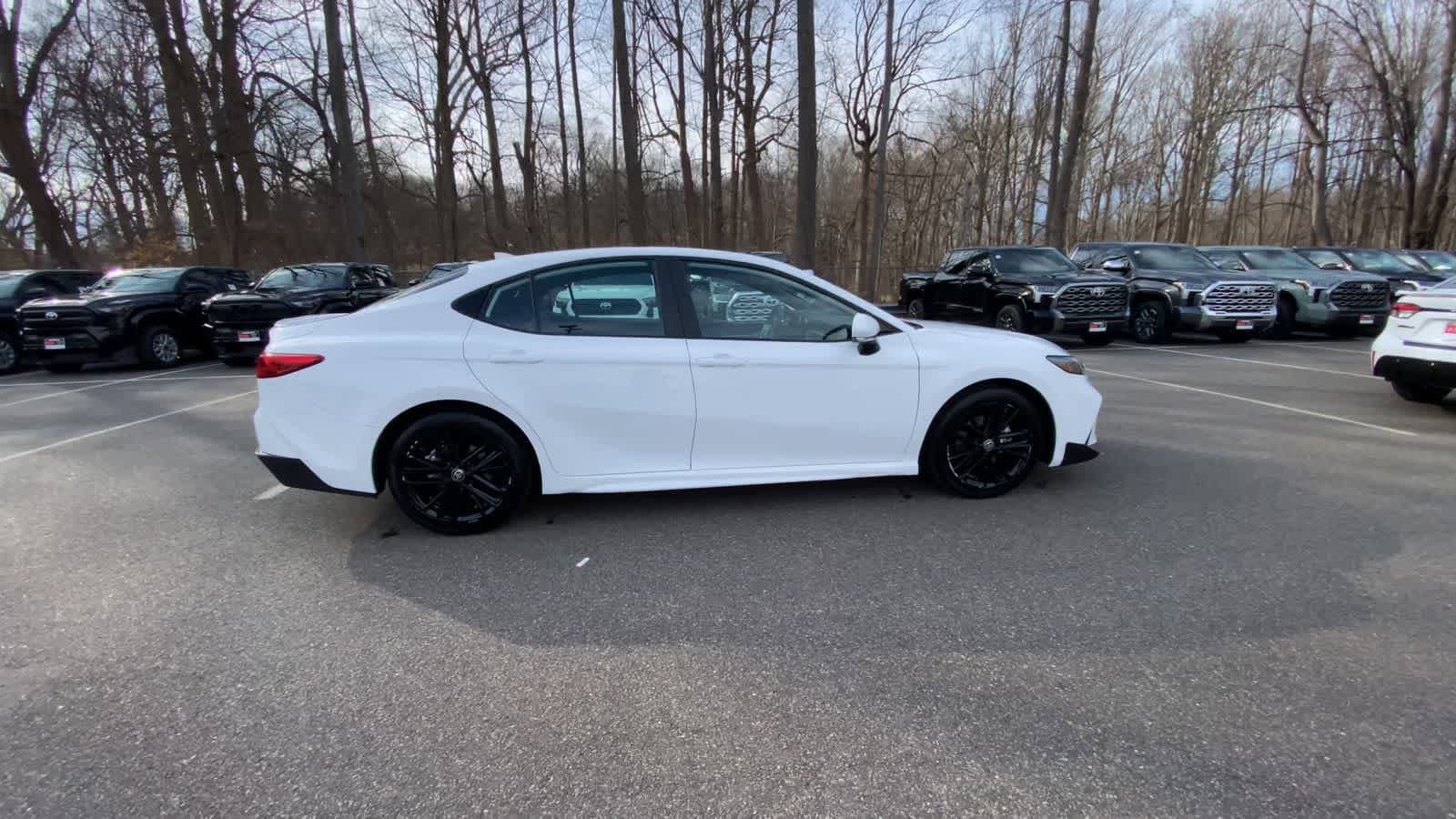 Thumbnail: 2025 Toyota Camry - 10