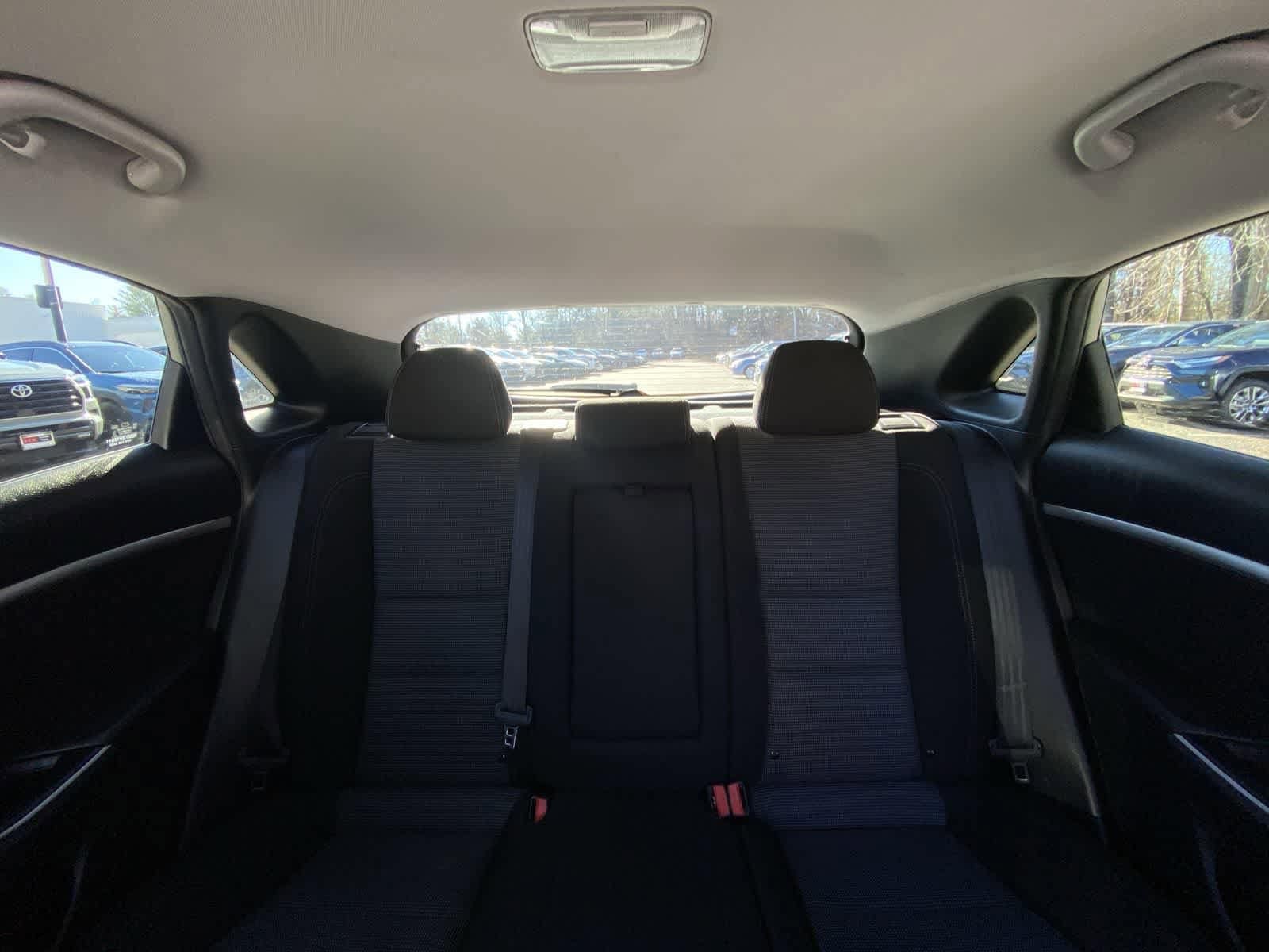 Thumbnail: 2016 Hyundai Elantra - 30