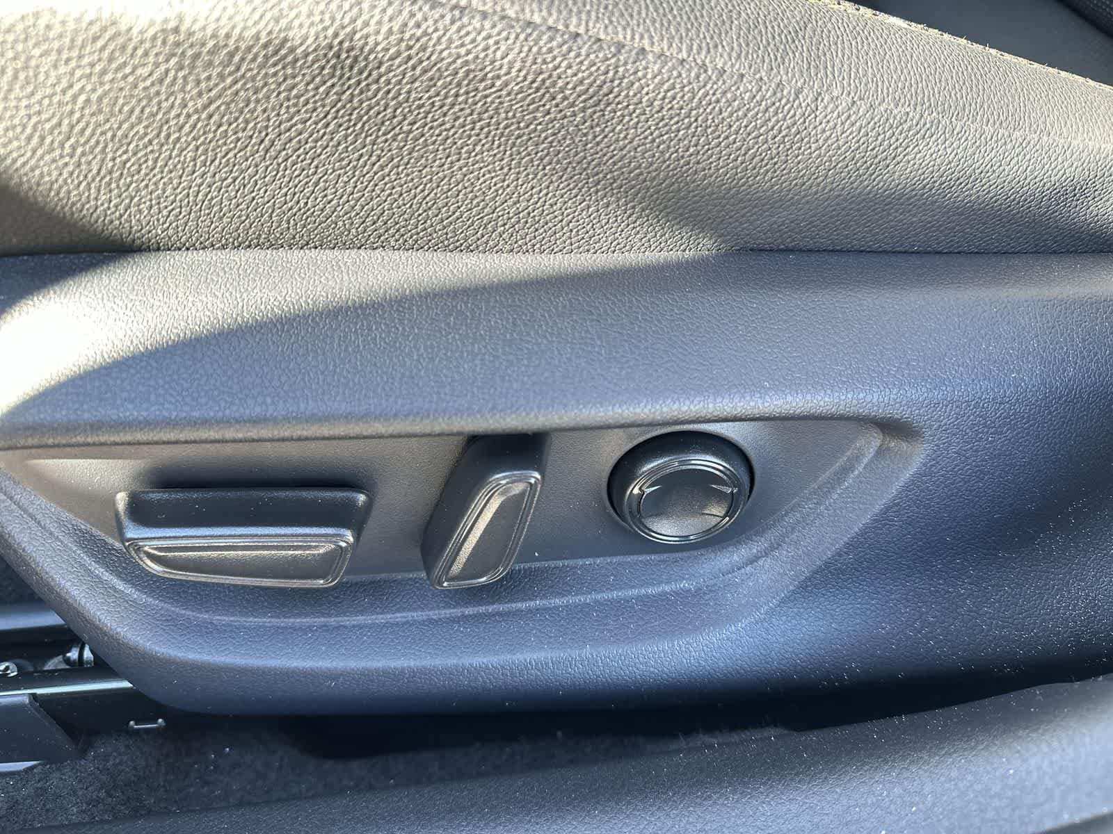 Thumbnail: 2026 Toyota Camry - 21