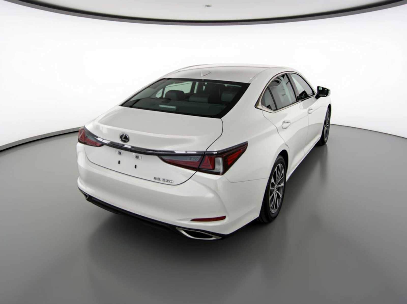 Thumbnail: 2022 Lexus ES - 5