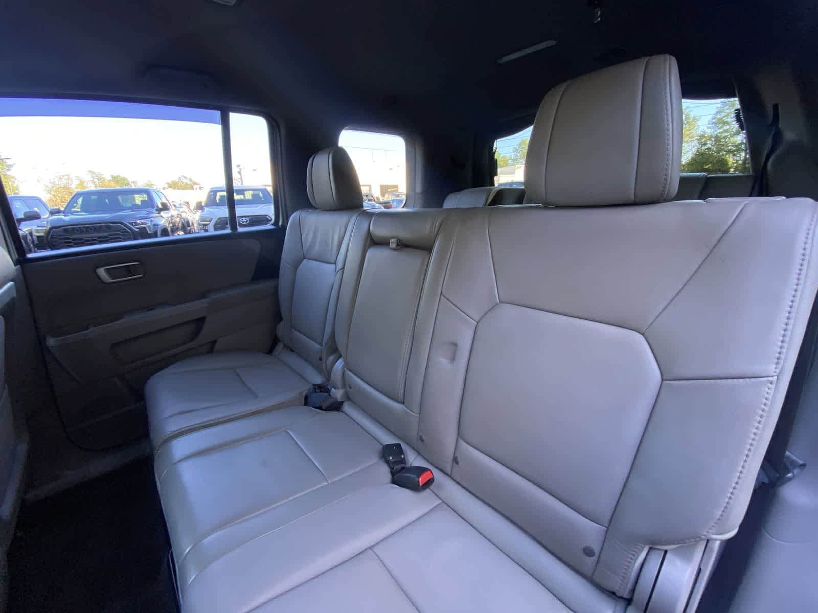Thumbnail: 2014 Honda Pilot - 23