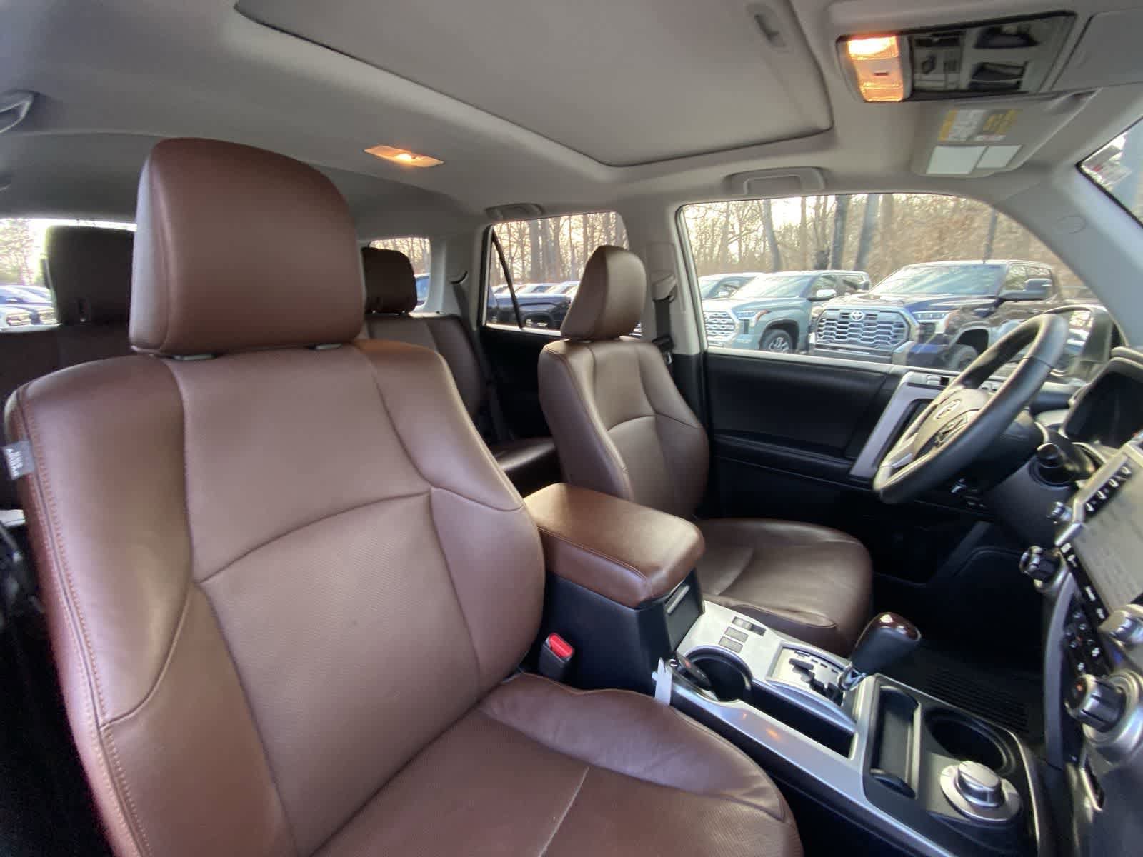 Thumbnail: 2022 Toyota 4Runner - 28