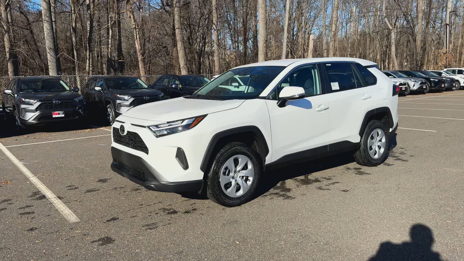 Thumbnail: 2025 Toyota RAV4 - 4